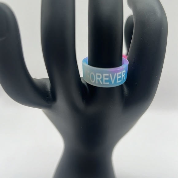 Silicone Ring Set FOREVER Stretch Rings - Picture 3 of 4